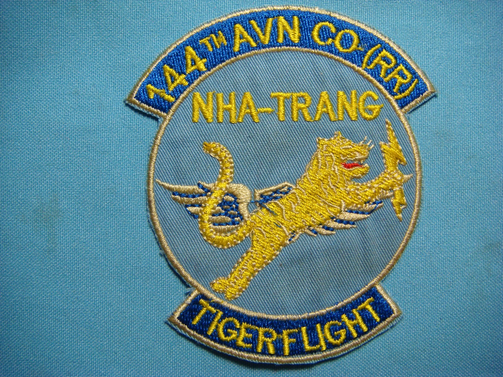 VIETNAM WAR PATCH, US 144th AVIATION COMPANY ' TIGER FLIGHT " AT NHA TRANG