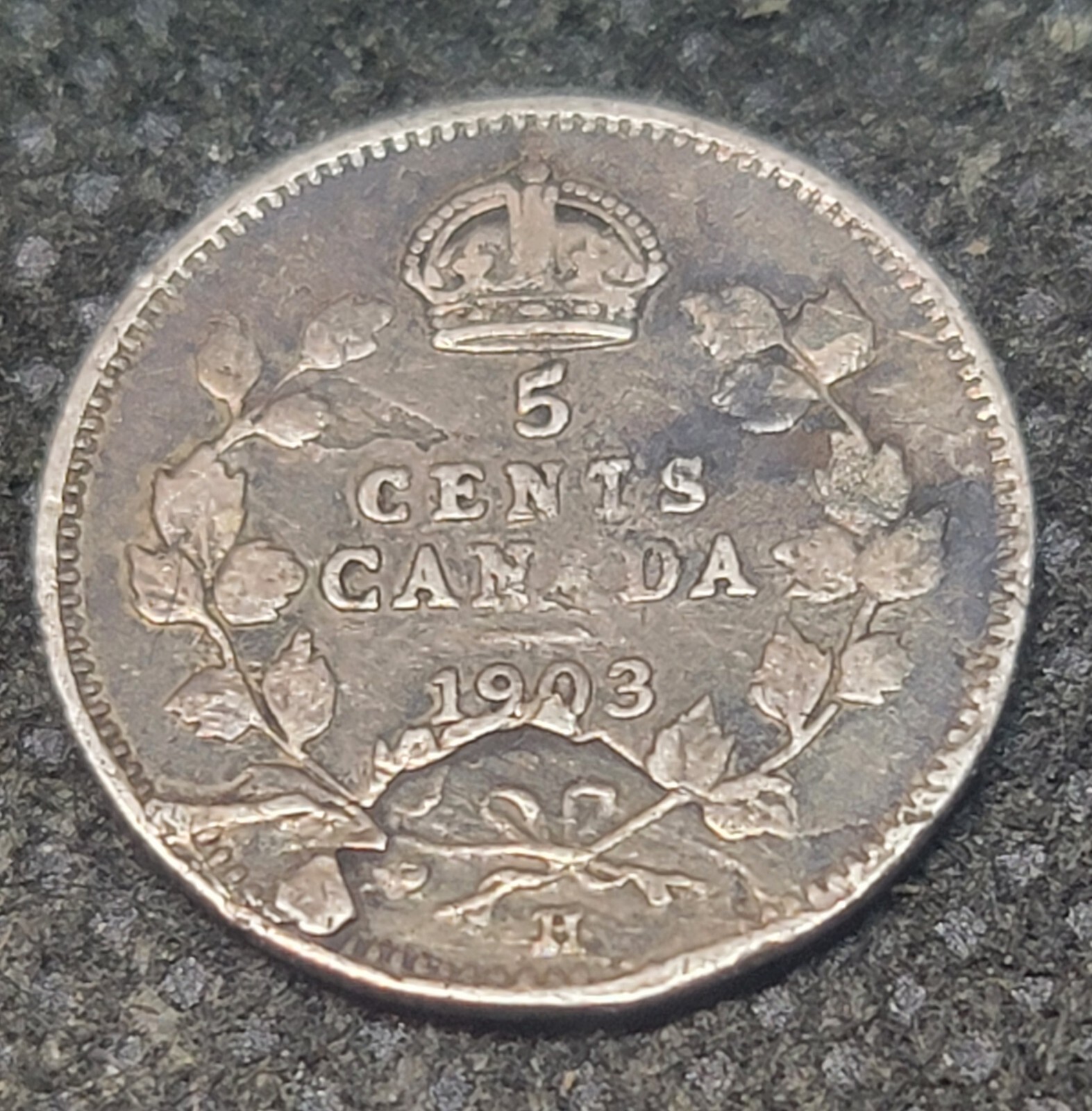 1903 STRUCK THROUGH PLANCHET ERROR CANADA 5¢ SILVER COIN L590