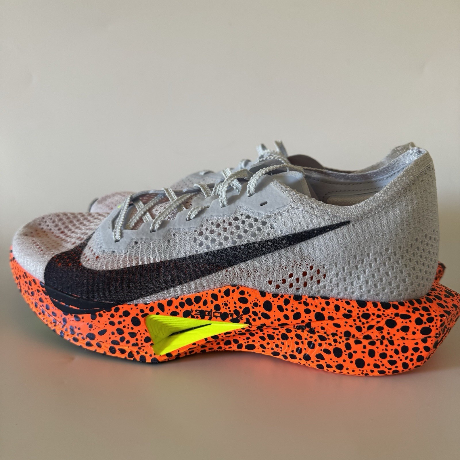Nike Mens 10.5 ZoomX Vaporfly NEXT% 3 Electric Pack Running Shoes FV2305-900 NEW