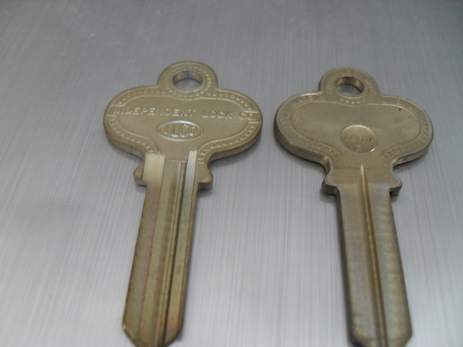 (2) ILCO Vintage, Fancy 1011 G Key Blank Independent Lock Company
