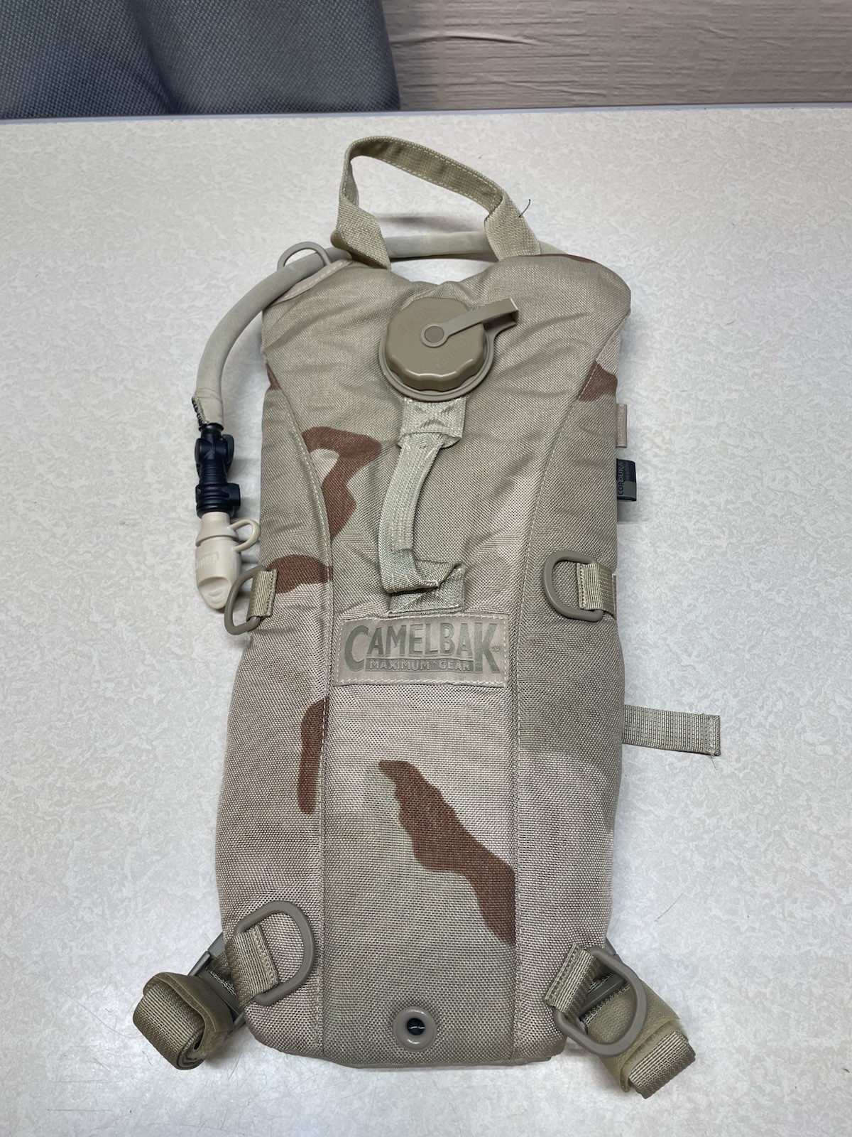 Camelbak Maximum Gear Desert Camouflage Hydration Backpack/Pack Thermobak New