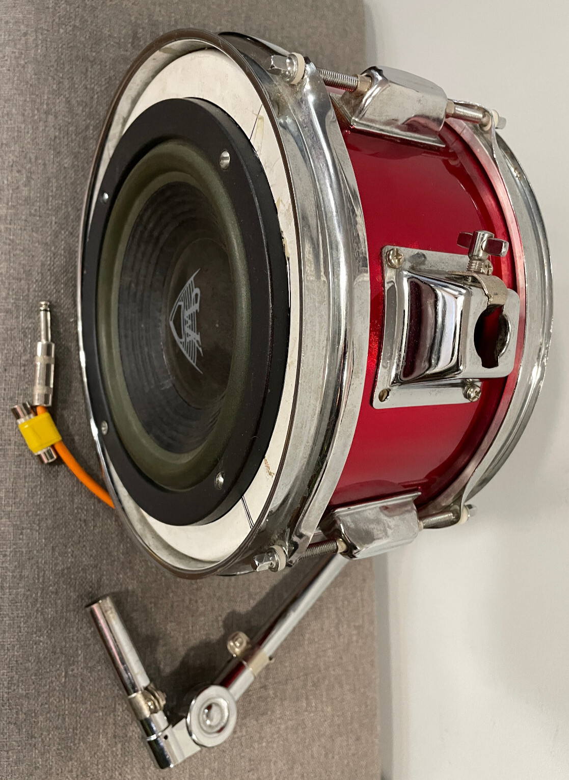 SUBKICK Bass Drum Recording/Live Microphone 8" Woofer  10" Drum