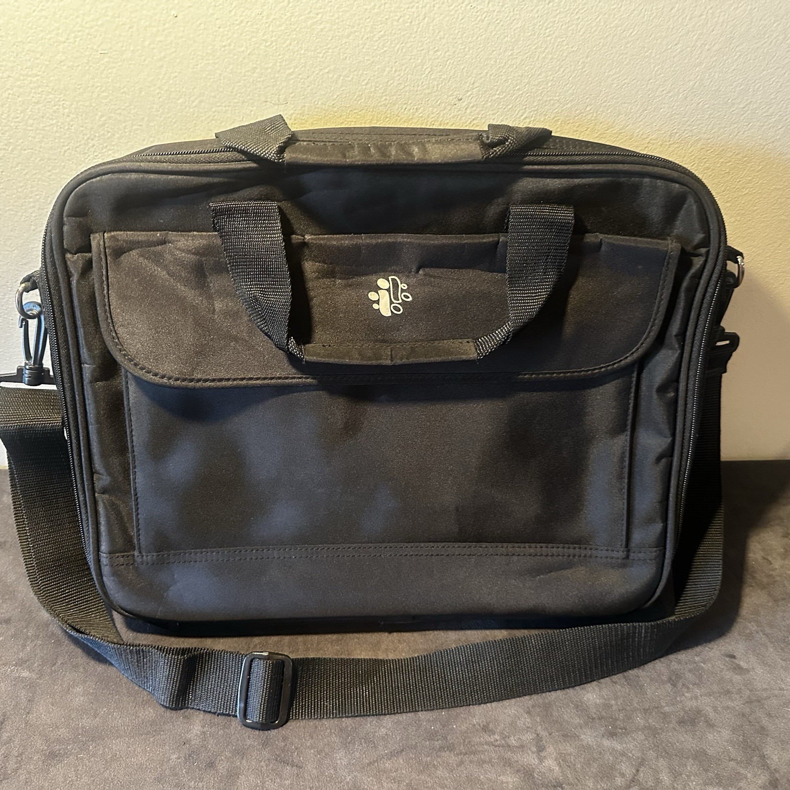 Iconcepts 16” Notebook/Laptop/School SuppliesCase Heavy Duty Waterproof Material
