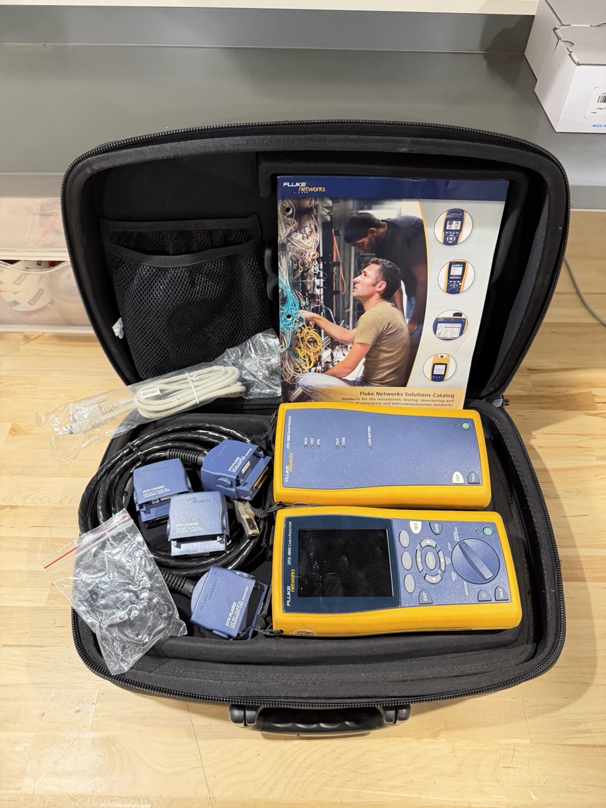 FLUKE NETWORKS DTX-1800 DTX CABLE ANALYZER KIT & PLA002 (TESTED) -FREE SHIPPING