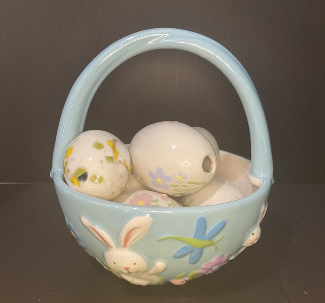 BLOSSOMS & BLOOMS CERAMIC EASTER BASKET W/HAND PAINTED CERAMIC EGGS