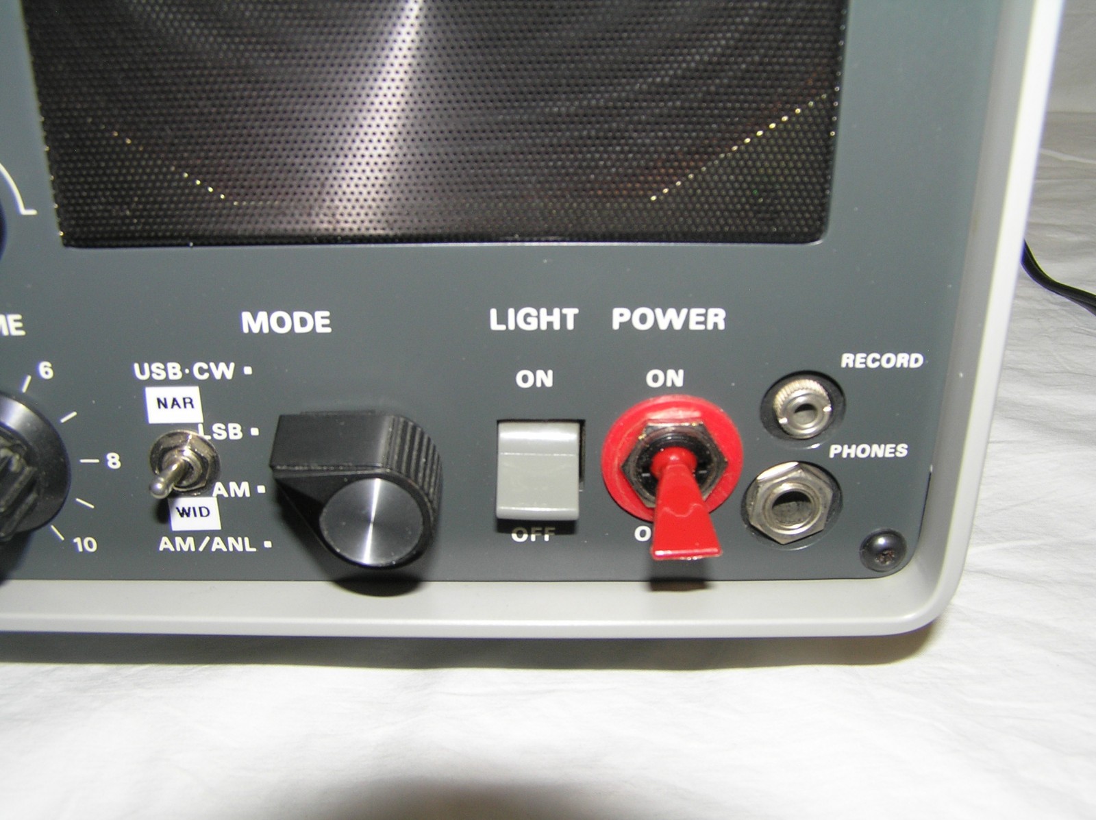 Yaesu FRG-7 AM/CW/SSB Shortwave Receiver