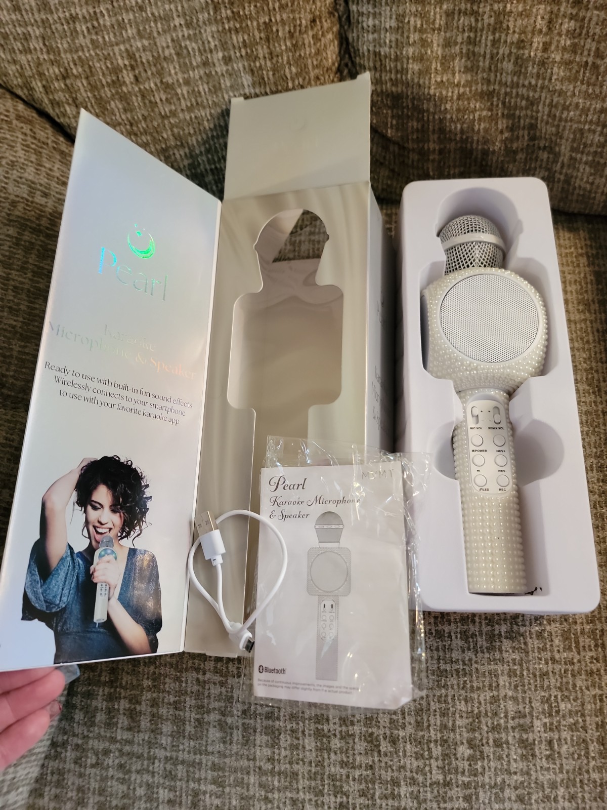 Pearl Sing Your Heart Out Karaoke Microphone & Speaker,  Bluetooth MVMT