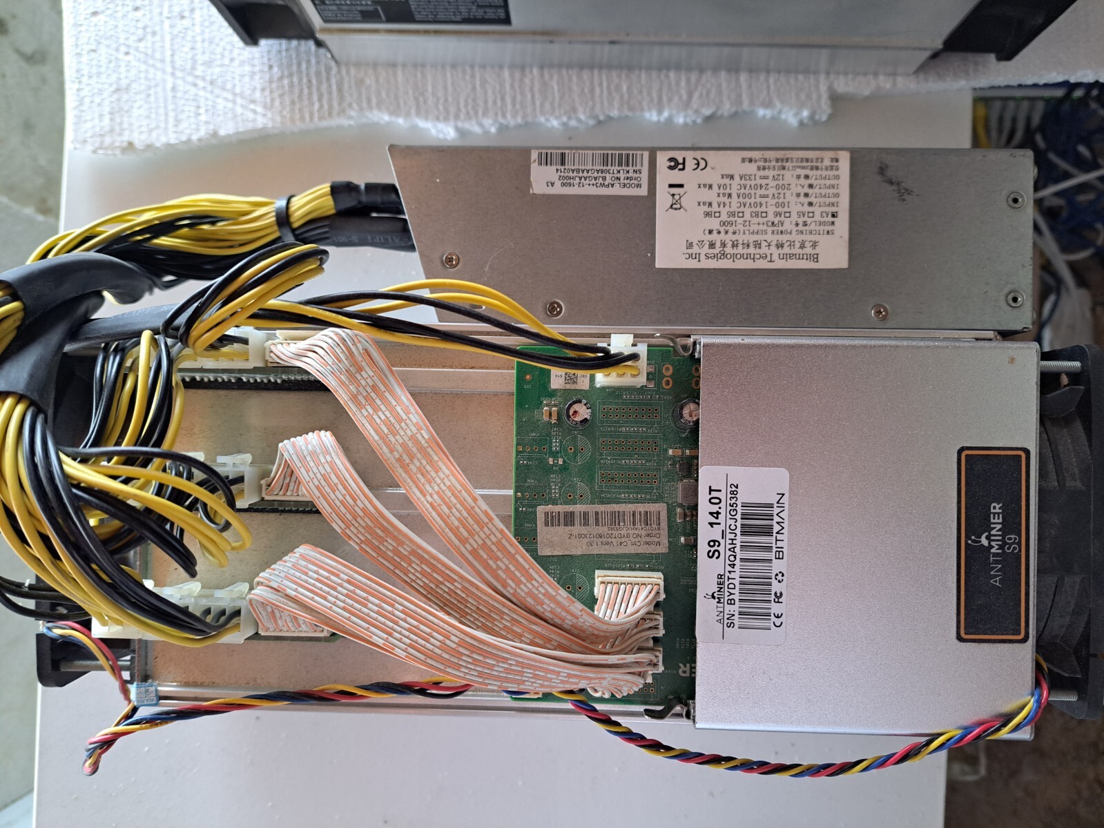 asic miner s9 and s9i