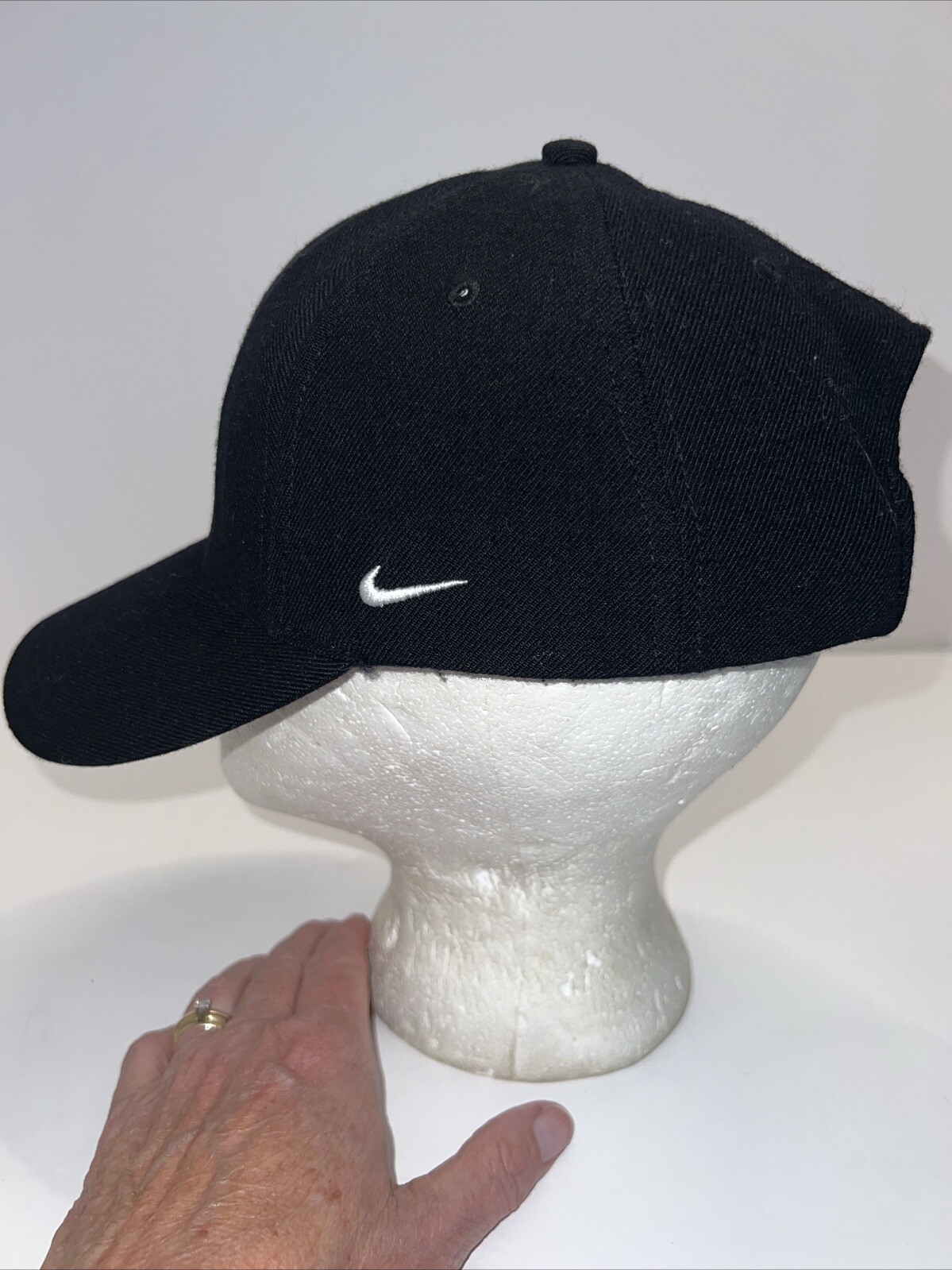 Chicago White Sox Wool Black Hat Cap MLB Gen Merchandise Hook Loop Team Nike