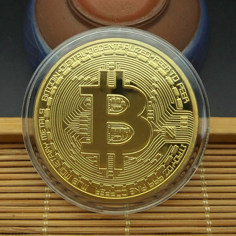 *Lot of 2* Bitcoin Coin Gold Plated Golf Ball Marker Poker Card Protector Crypto