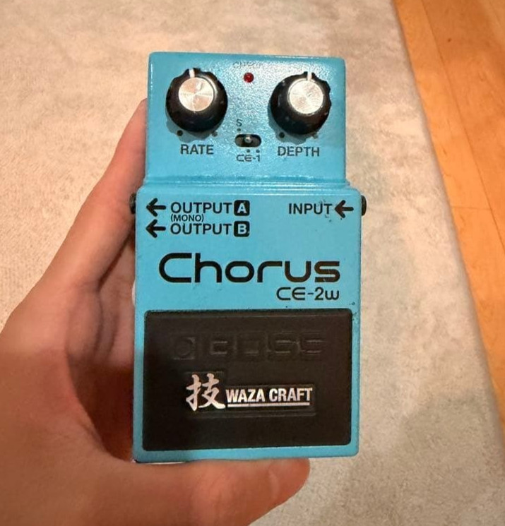 Boss CE-2W Chorus Waza Craft Series Guitar Effects Pedal Musical Instruments