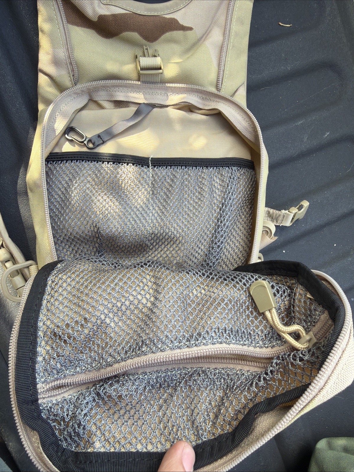 Camelbak M.U.L.E. Maximum Gear Desert Camo hydration pack Without Bladder