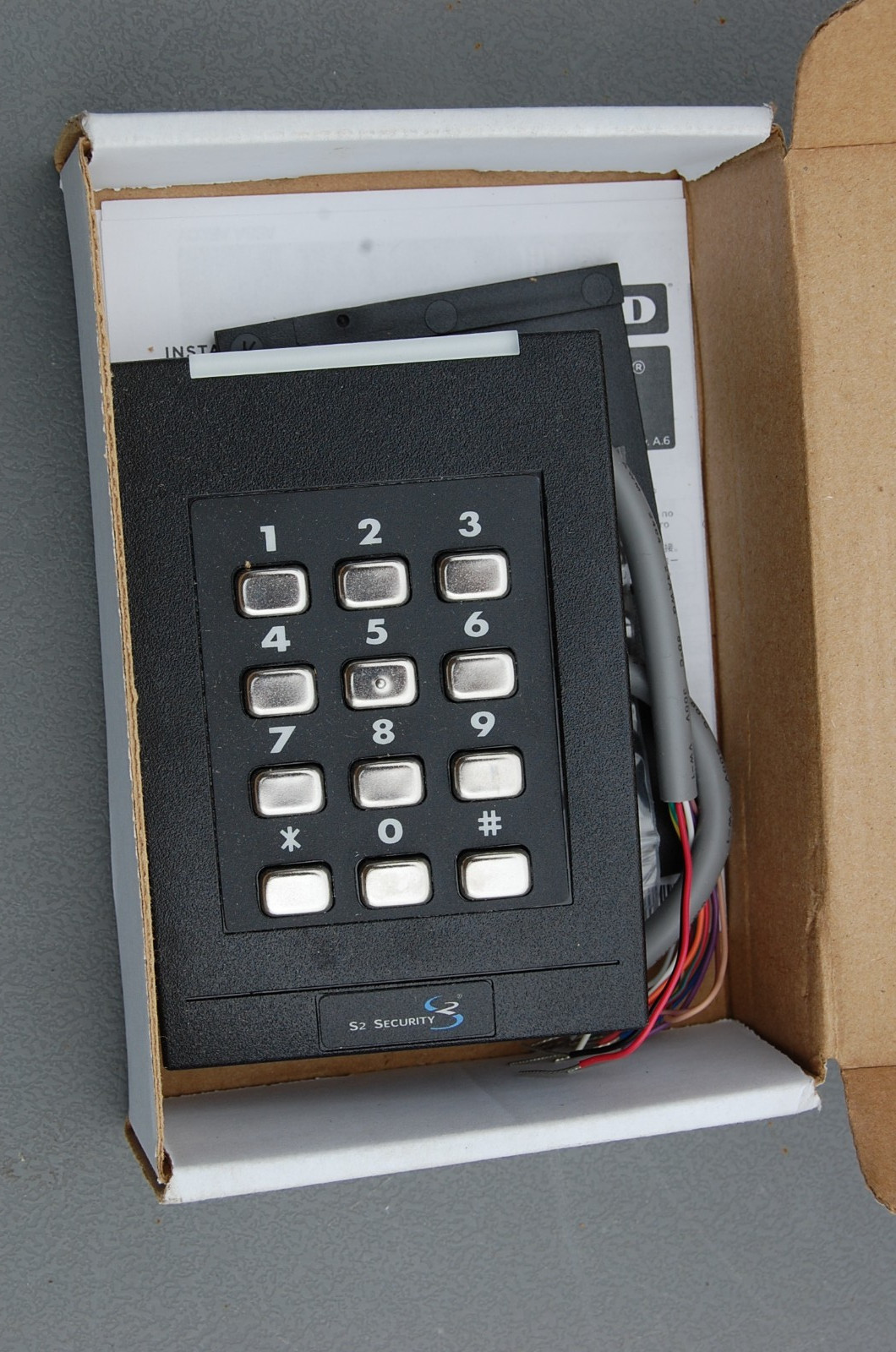 HID 921PTNNEK0058K-S2SEC RPK40 multiCLASS se Keypad Wall Switch Reader (S2 Logo)