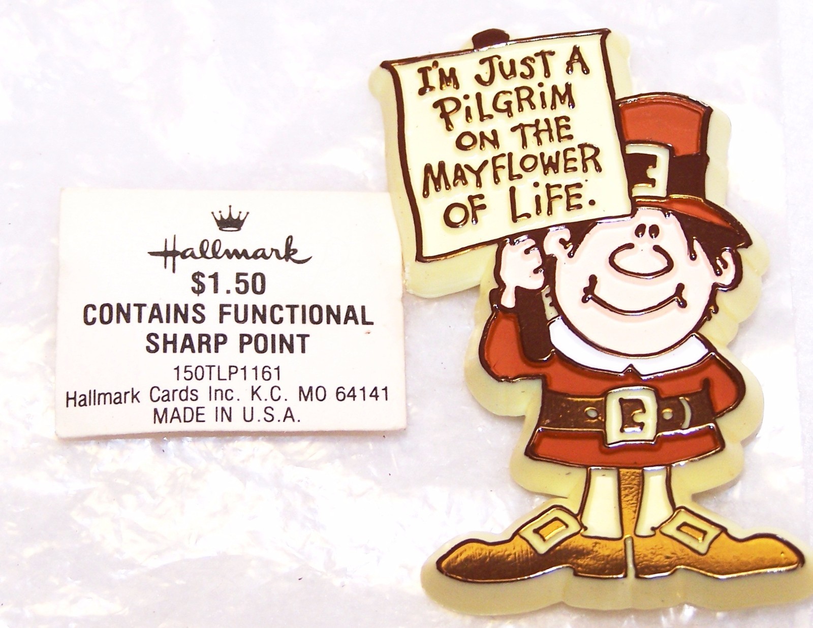 1980 Hallmark Thanksgiving NEW Pilgrim w/Mayflower of Life Sign Pin Never Opened