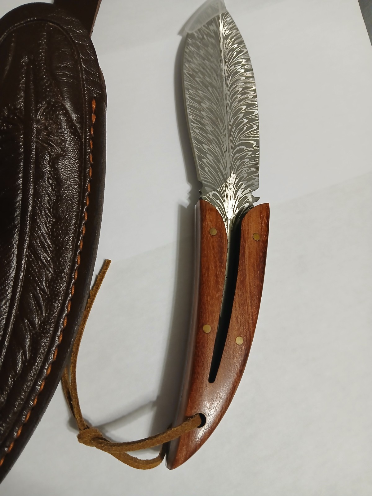 DAMASCUS LIKE SHEATH KNIFE EXCELLECT COND UNSHARPENED AND UNUSED NO MANUF