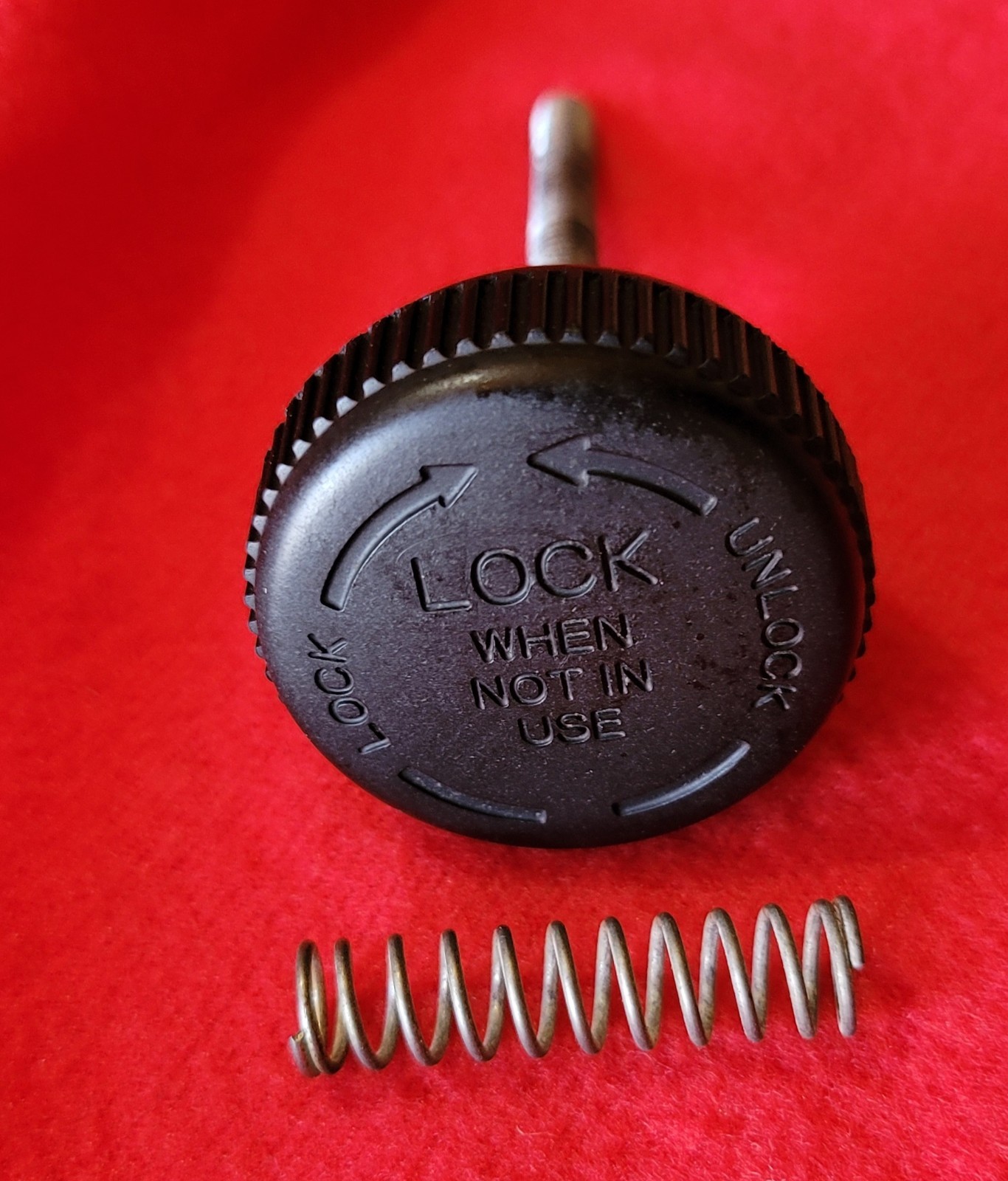 🚨 Schwinn Airdyne Black Fin Locking Pin with Spring