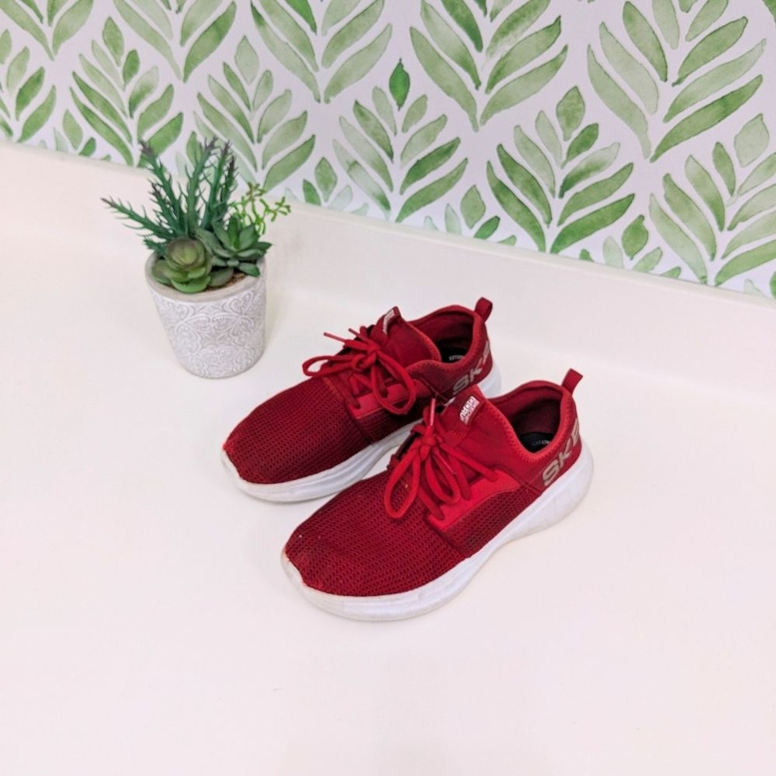 Skechers GOrun Fast - Valor Boys red Size 5.5