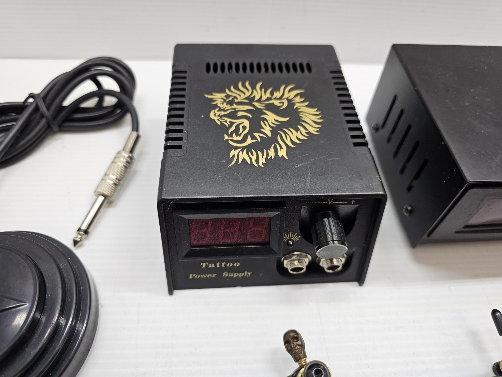 Pro Tattoo Machine Coil Gun Set w/ 2 Power Supplies & Cables – Skull & Dragon