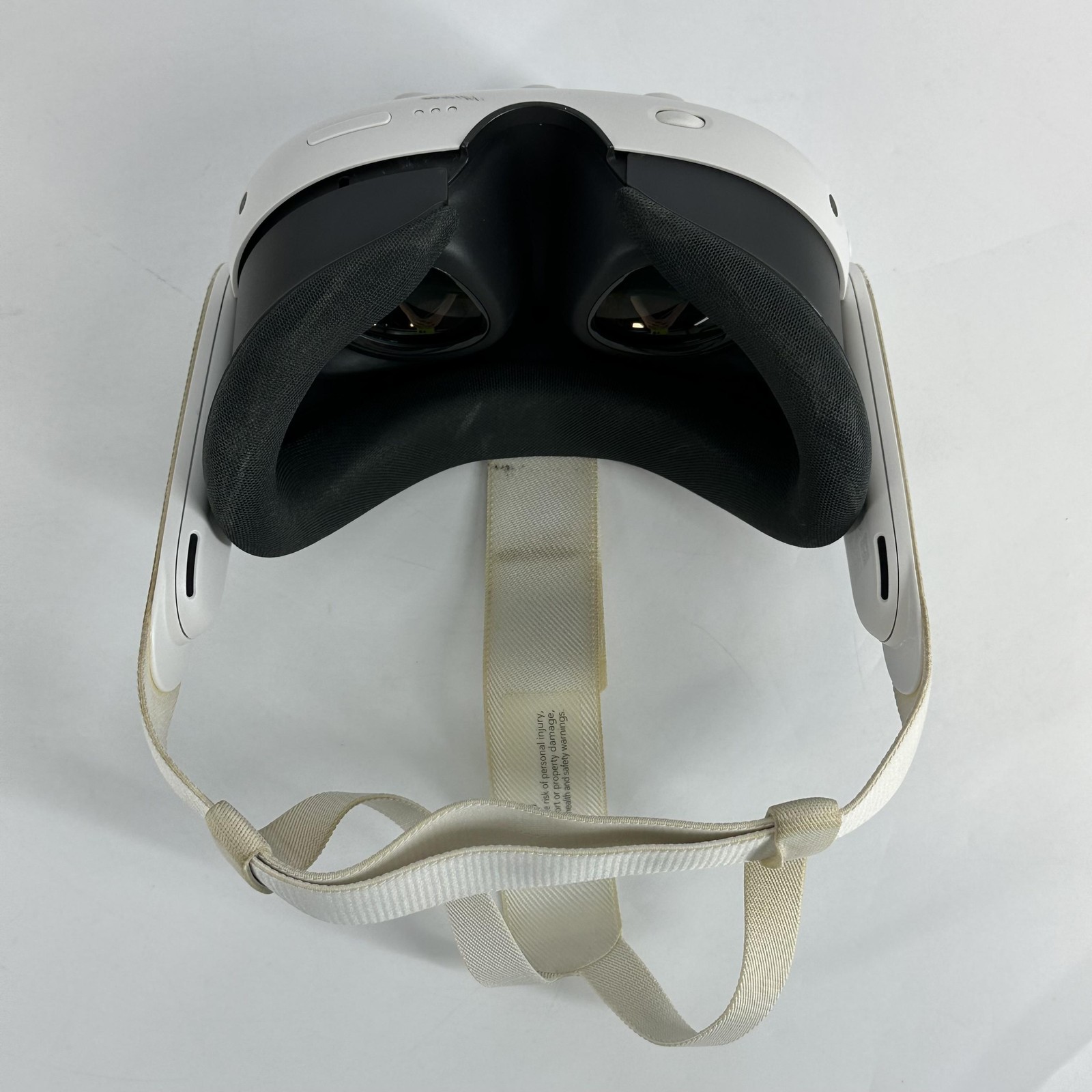 Meta Quest 3 VR Headset 128GB w/ Charger/Regular Strap - Good
