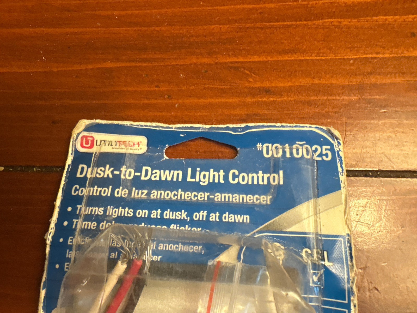 New Dusk to Dawn Light Controls by Utilitech time delay reduces flicker