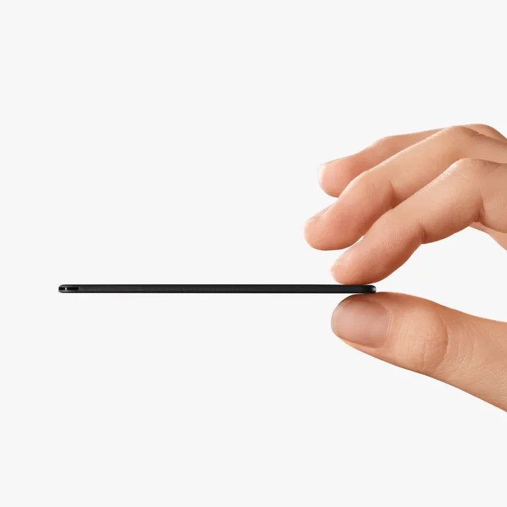 Chipolo Card Tracking Device, Charcoal, Apple & Android, Wireless Rechargeable