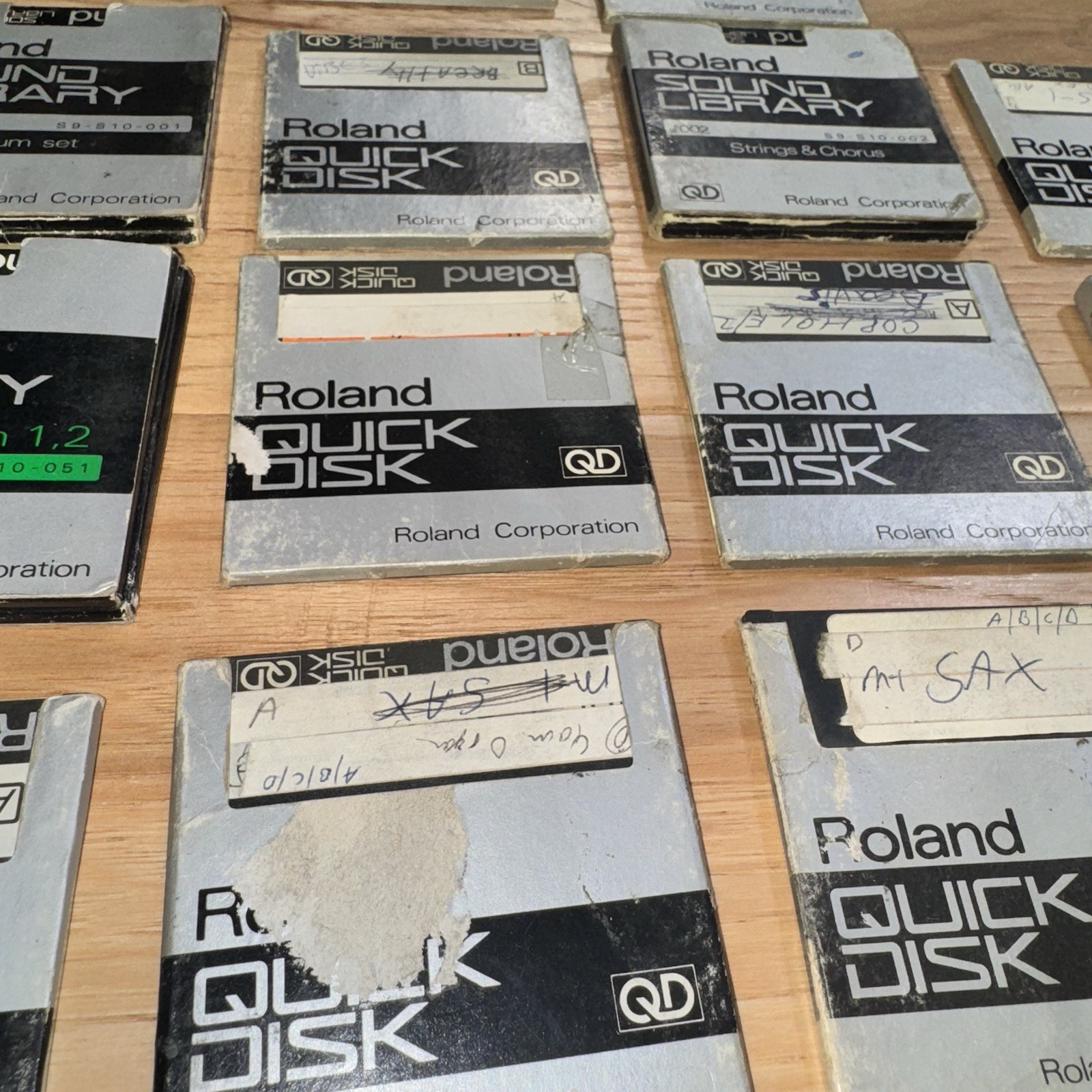 18 Vintage Roland Quick Disk Sound Library Synth, Drum, Organ, Strings Japan