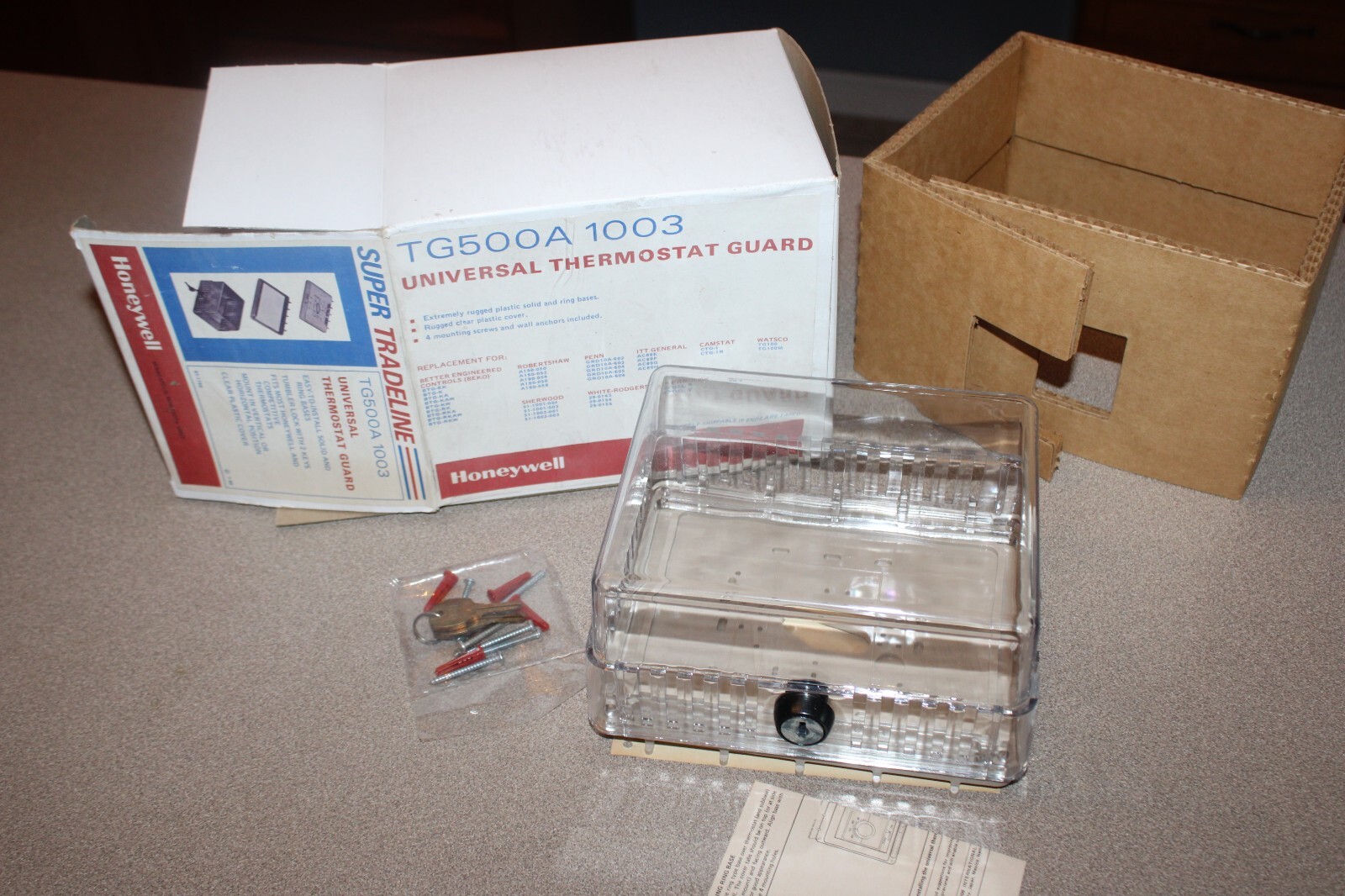 NEW HONEYWELL TG500A 1003 UNIVERSAL THERMOSTAT GUARD CLEAR
