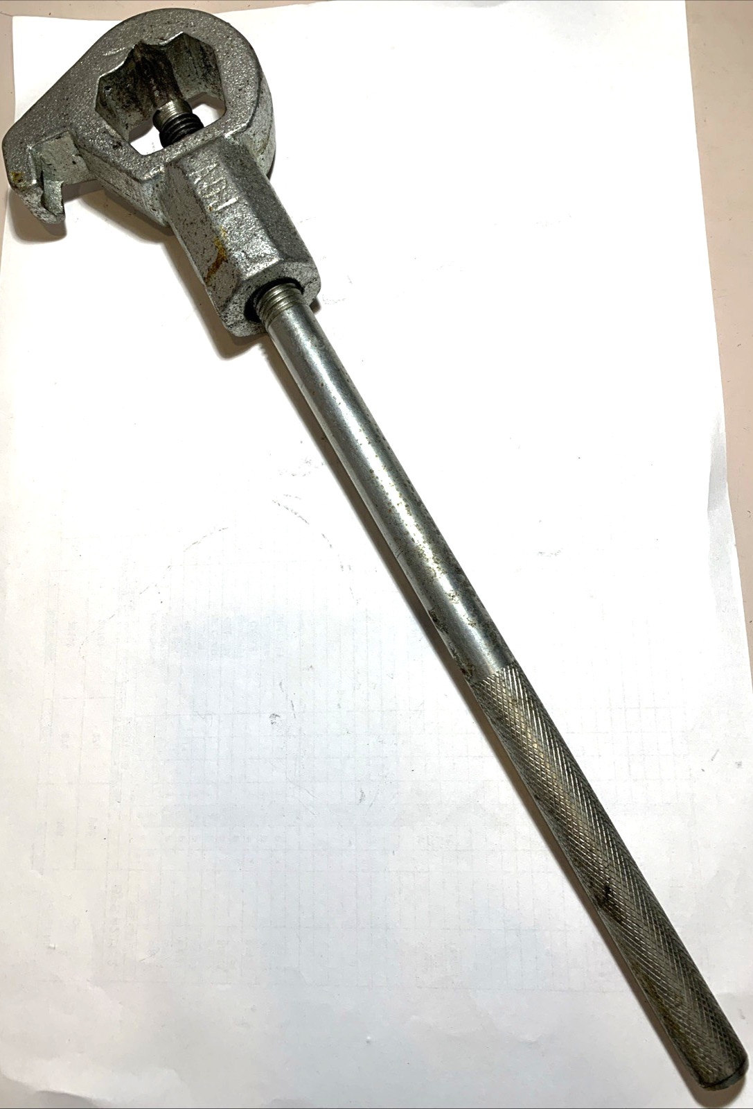 18” Adjustable Moon American Hydrant Wrench Spanner Hook Pentagon & Square Nuts
