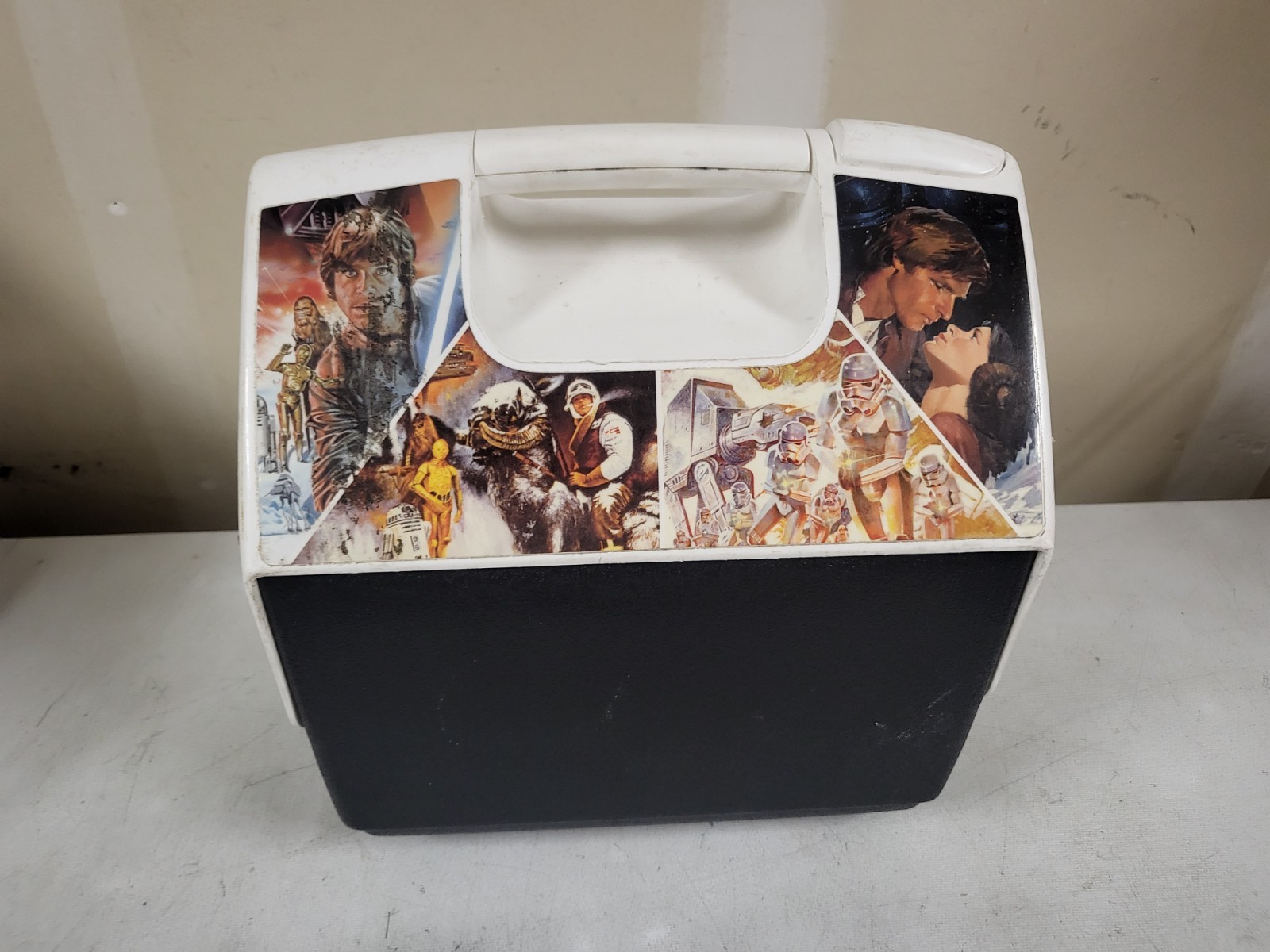 Igloo Star Wars Empire Strikes Back 7 Quart 6 Liter 9 Cans Playmate Pal Cooler