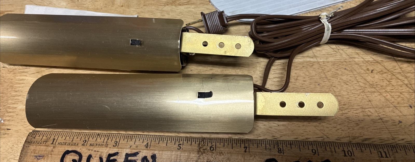 Vintage Cabinet 40w Max Double Light TESTED WORKS 9" Model E