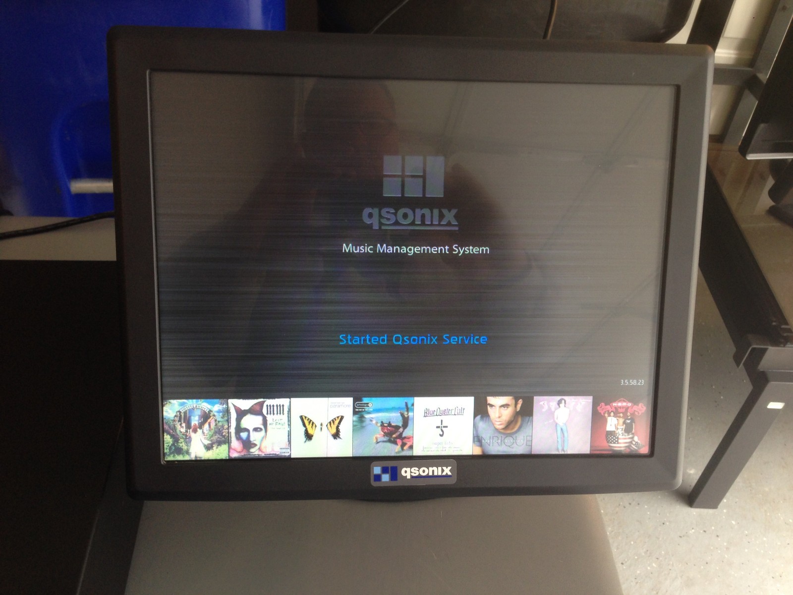 Qsonix Q110 Music Management Media Server