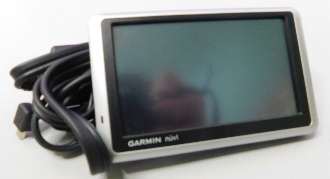 Garmin nuvi 1300 tested powers up