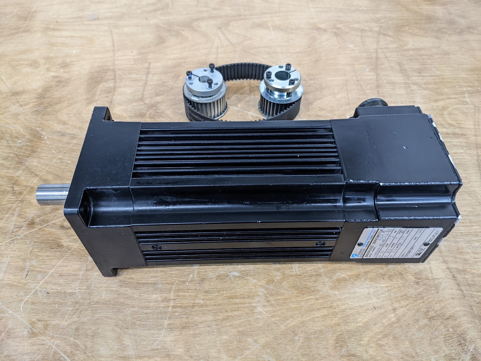 Universal Instruments Y Axis Brushless Servomotor 46056801