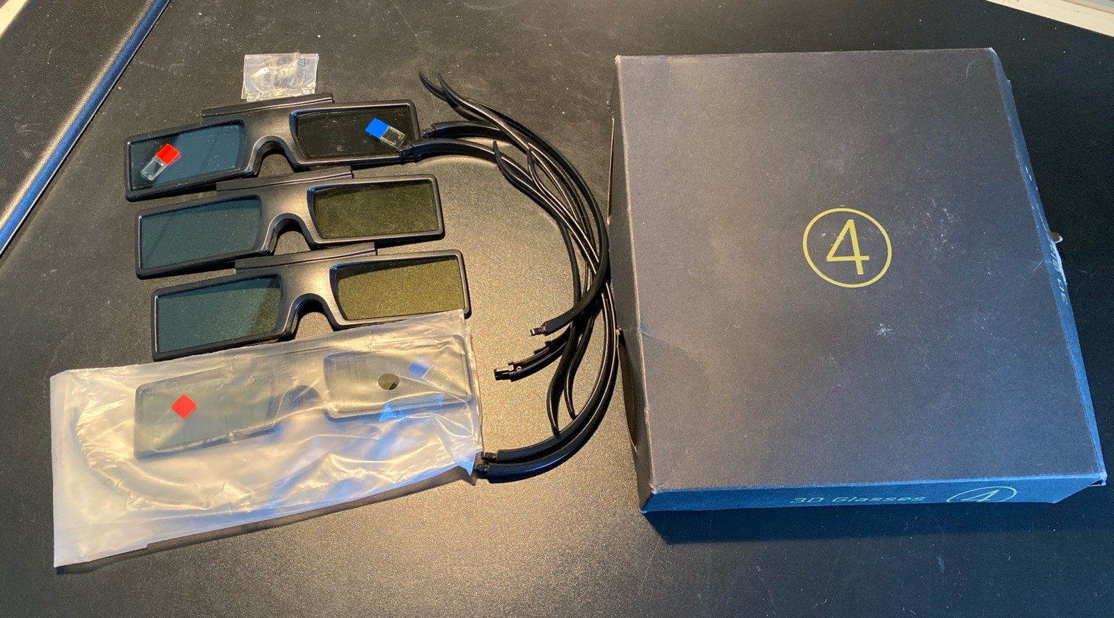 Samsung 3D Active Glasses SSG-4100GB 4-Pack Untested Smart TV Entertainment READ