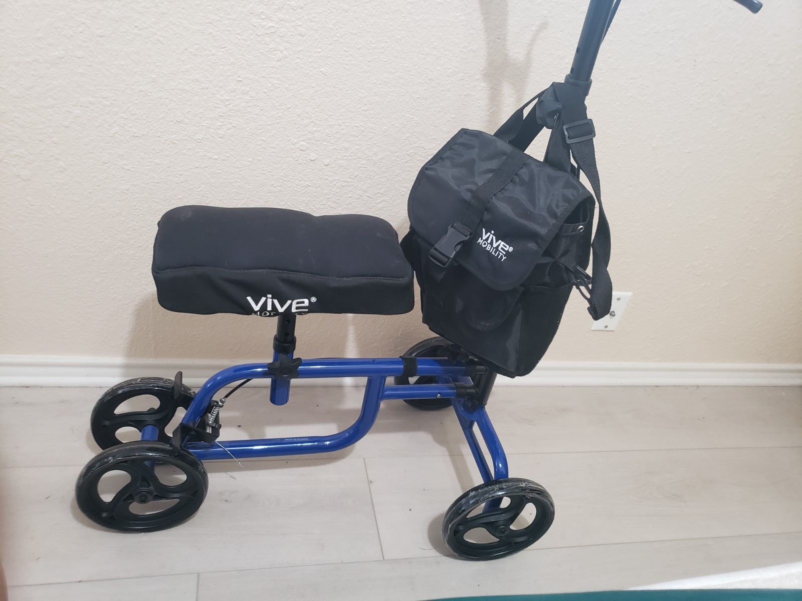 Vive Mobility Knee Scooter Blue