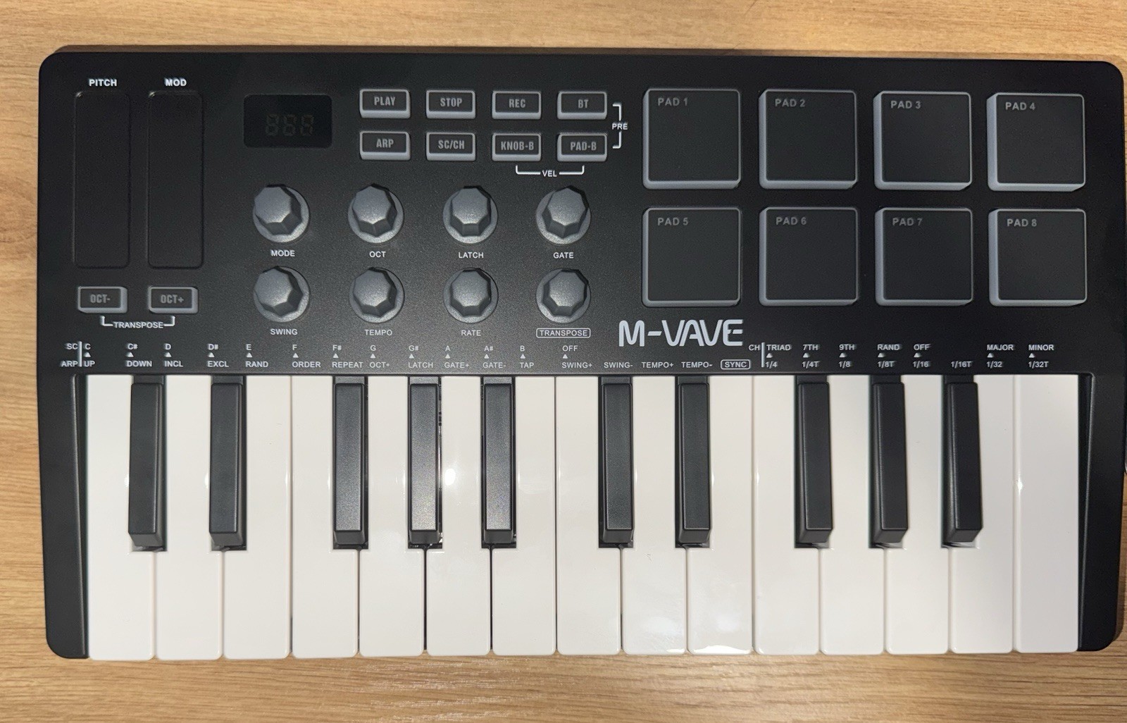 M-VAVE SMK-25 Bluetooth MIDI Keyboard Controller 25-Key 8 Backlit Drum Pads!