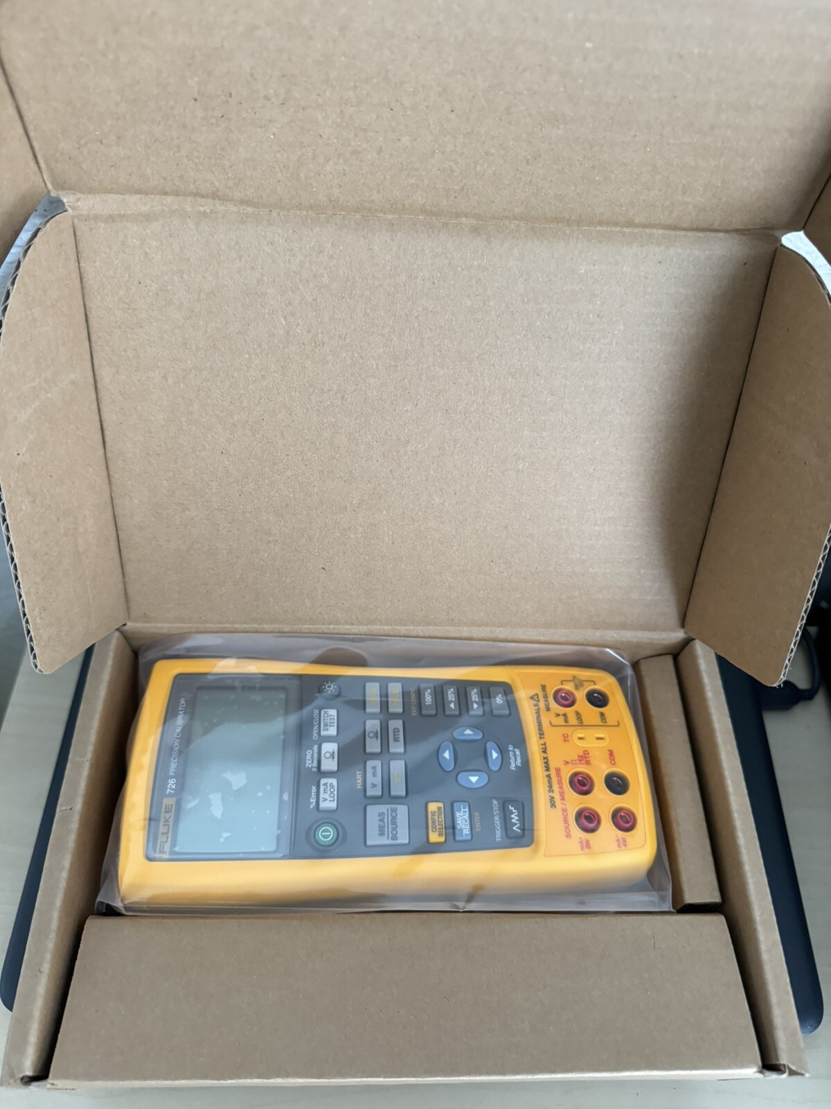 FLUKE 726 PRECISION MULTIFUNCTION CALIBRATOR fast ship via FedEx/DHL/UPS