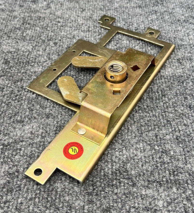 Circuit Breaker Accessory Disconnect Latch Handle assembly New