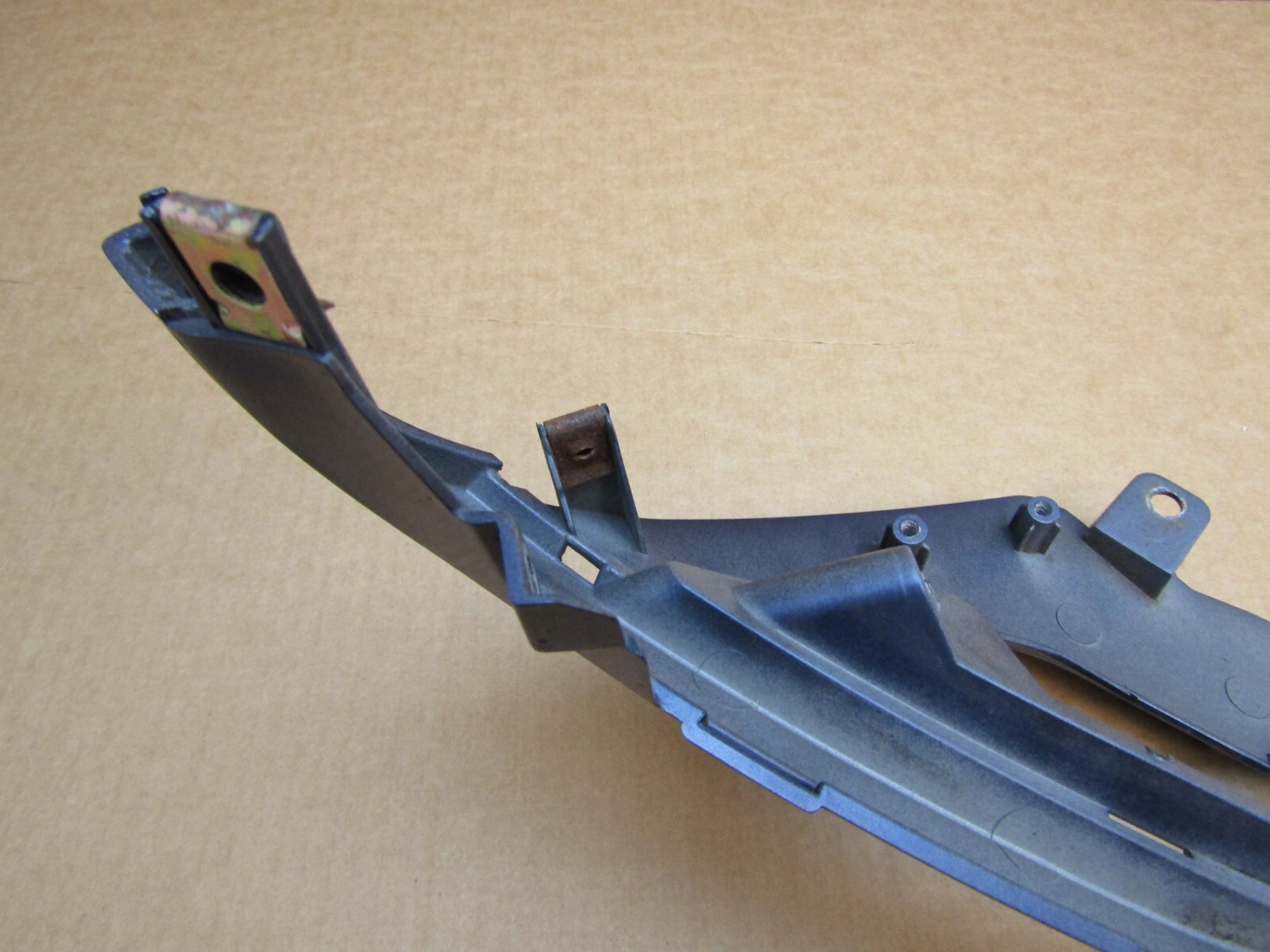 Sym Fiddle III 125 2021 9,518 miles right lower trim panel (12132)