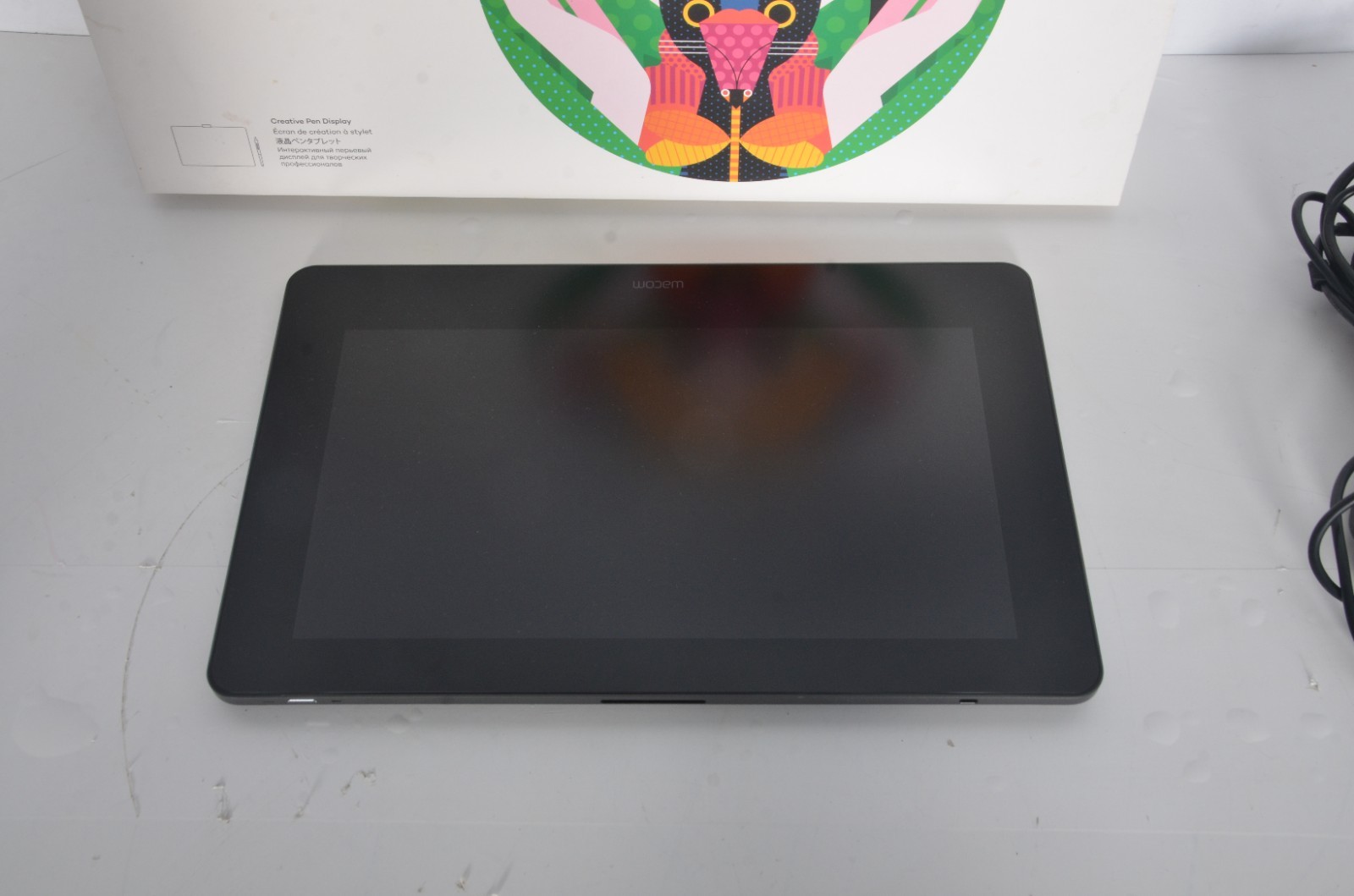 Pen + Wacom Cintiq Pro 13 DTH-1320 Creative Display Tablet W/ Accesories