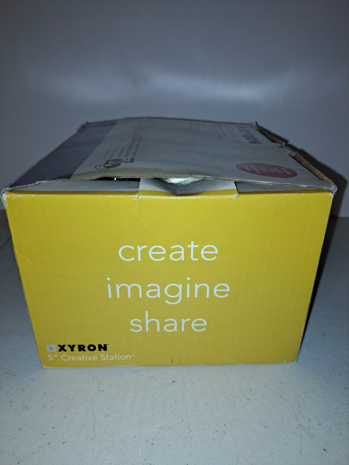 XYRON 5" Creative Station Laminator Label Magnet Maker Plus Refill Cartridge