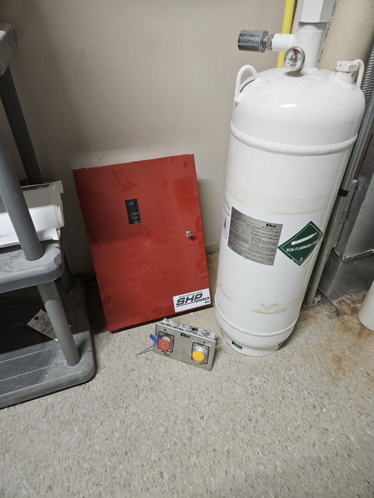 Fike Fm200 Single Hazard Panel and Cleaning Agent 99lbs Cleaning Agent 193 Total