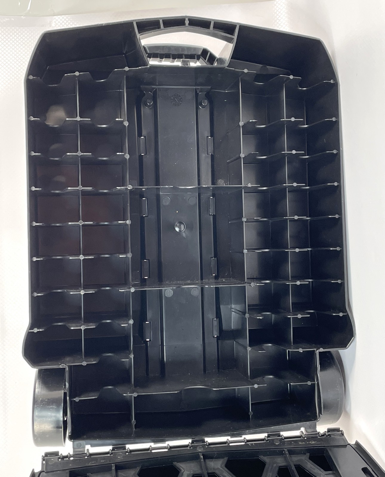 Hot Wheels 100 Car Rolling Carry Case with Extendable handle Made in USA