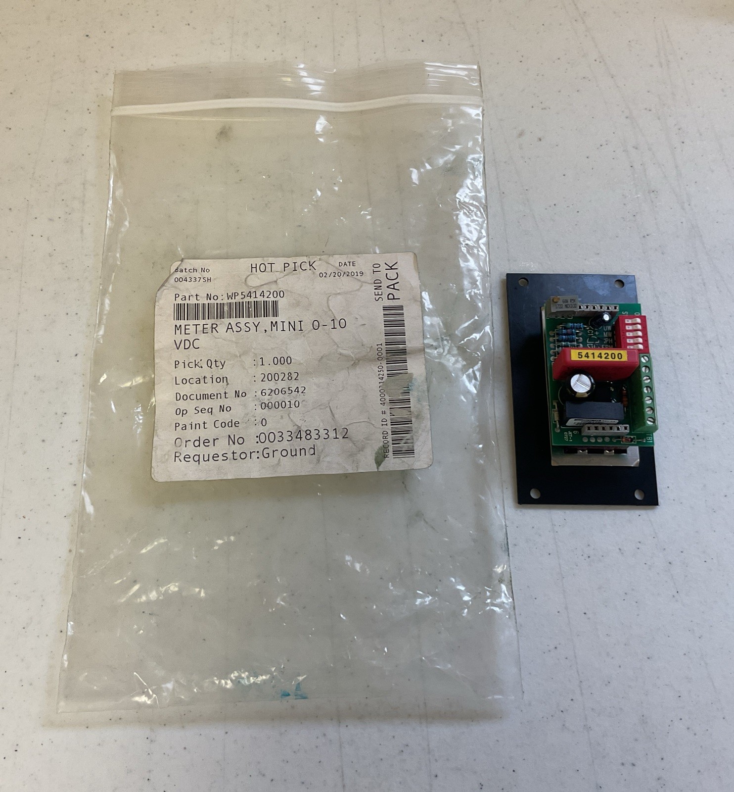 NEW C-TON INDUSTRIES DLA-301HRL VOLTMETER LED PANEL MOUNT, FREE SHIPPING