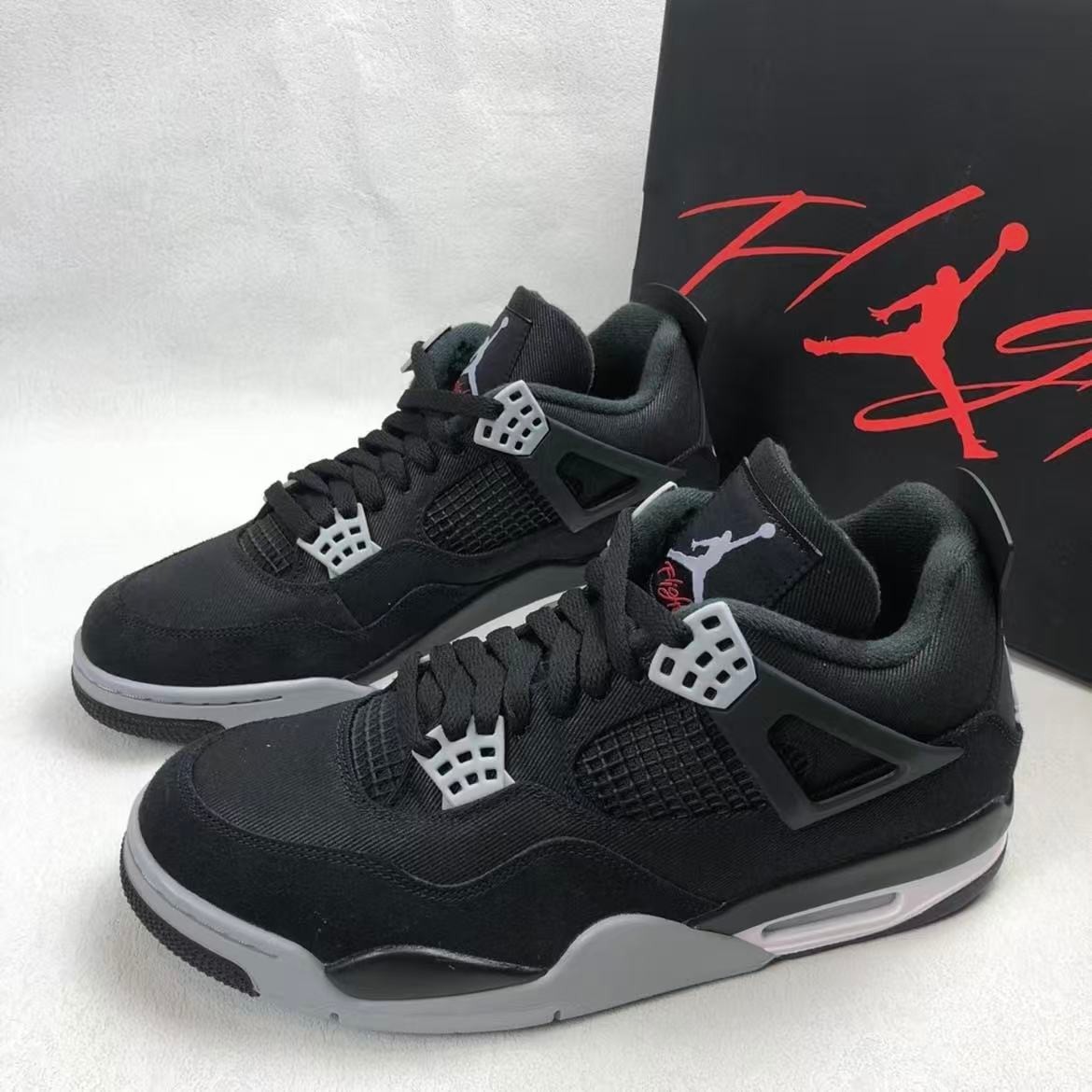 Men's Mid Top Jordan 4 SE "Black Canvas" Retro Basketball Shoes