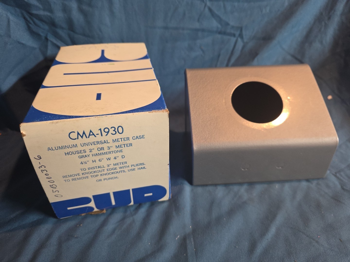 BUD RADIO INC CMA 1930 Aluminum Universal Meter Case Housing 2" or 3" Meters