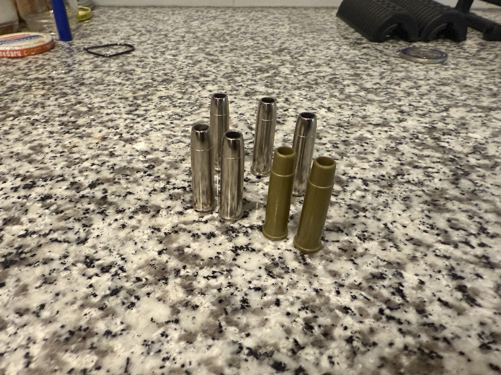 Umarex  Airsoft Revolver 6mm Cartridges (x5) plus two other shells