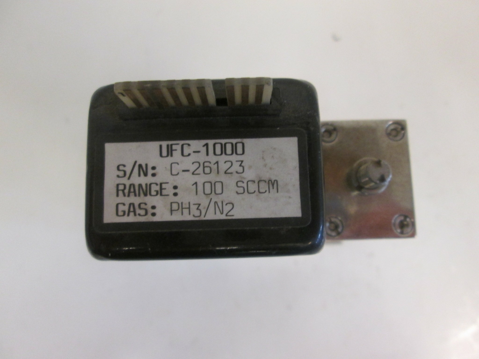 Unit UFC-1000, MFC, Mass Flow Controller, PH3/N2, 100 SCCM, Used