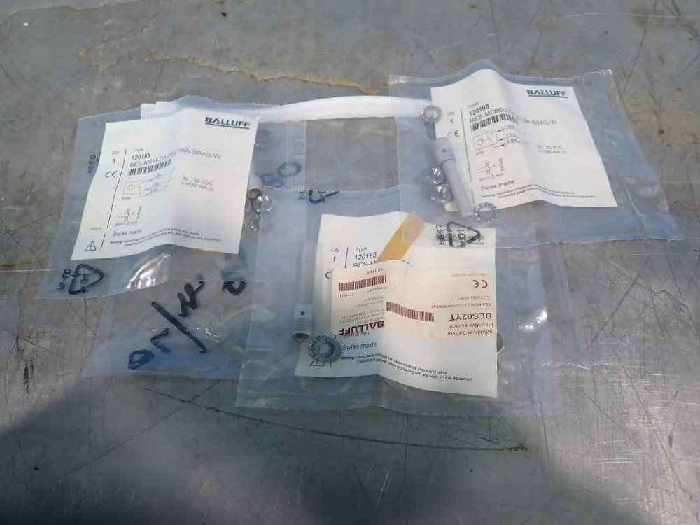 BALLUFF BES-M08EG1-PSC15A-S04G-W LOT OF 3 INDUCTIVE SENSORS  05190222276