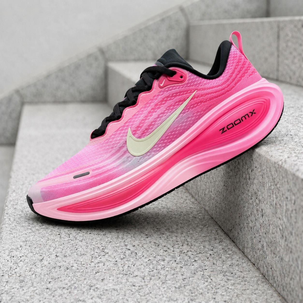 Nike Vomero Plus Pearl Pink Hyper Pink IR8317-664 Women's New